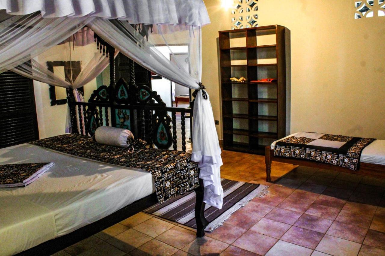 Tichi Villas - Diani Beach Exterior photo